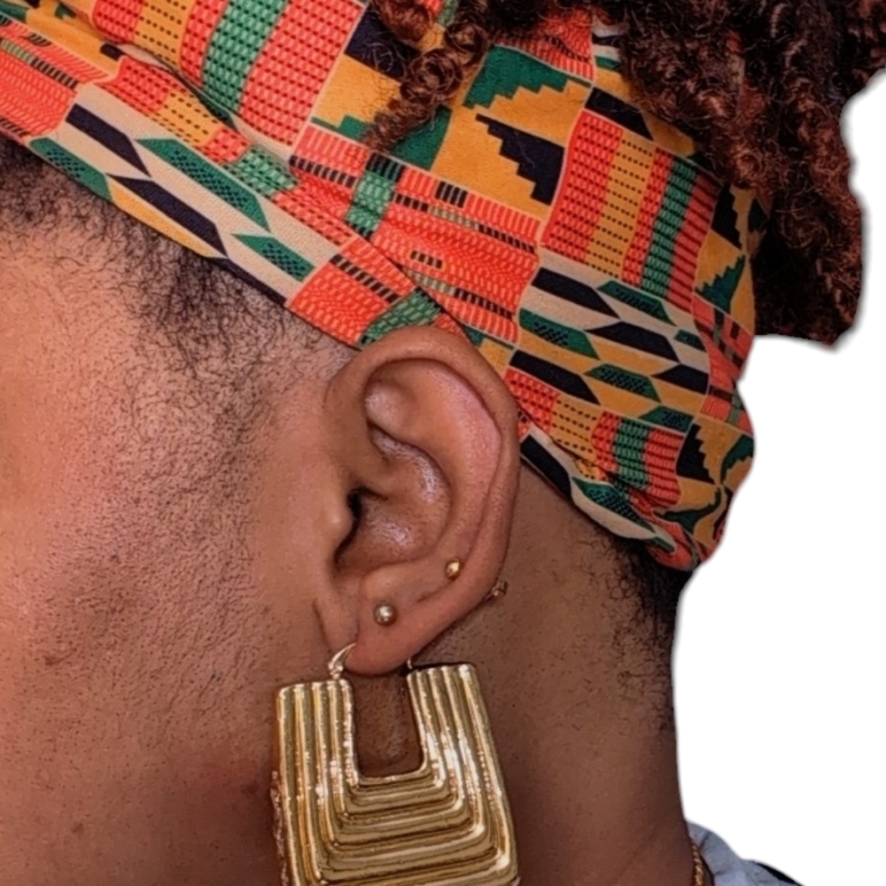 Earring - Picture 2 of 3